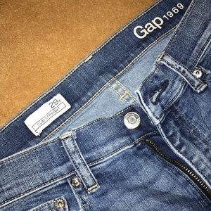 GAP women's Slim Straight jeans, sz 29, EUC!